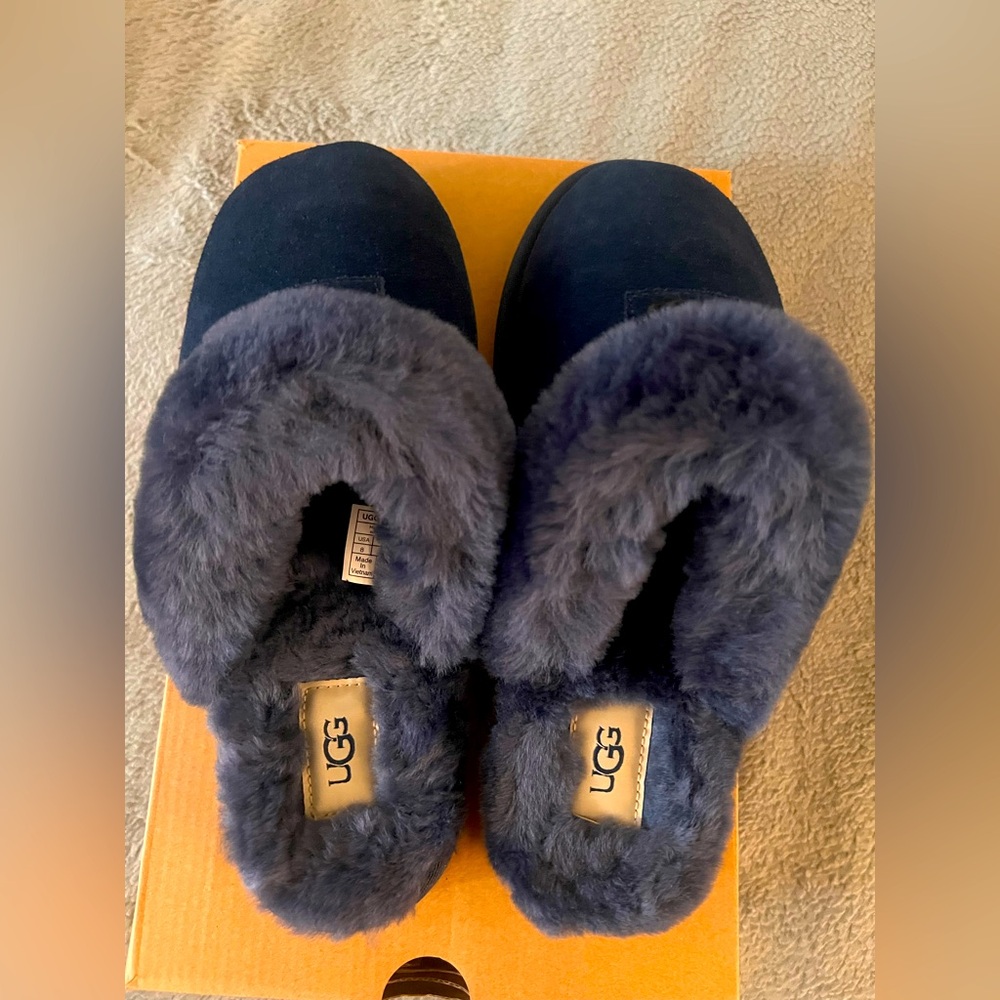 Brand New UGG Navy Blue Cozy Fluffy Slippers